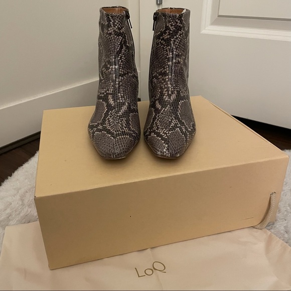 LOQ Matea Booties in Mink Python Size EU40 (US9-9.5) - Picture 3 of 13